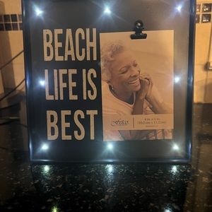 FETCO lighted picture frame